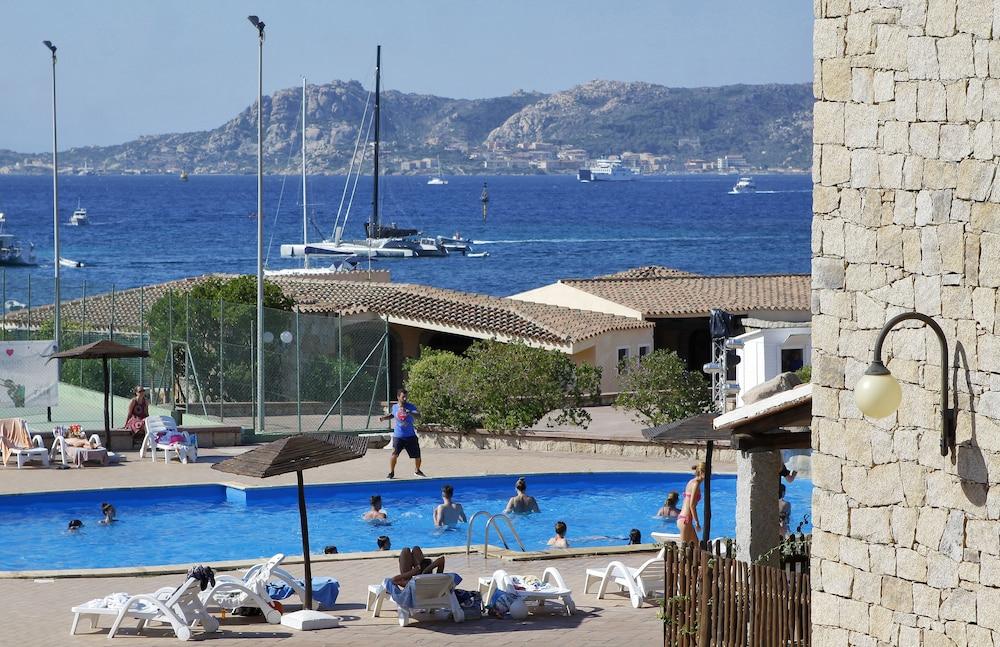 Club Esse Residence Capo D'Orso Palau Eksteriør bilde