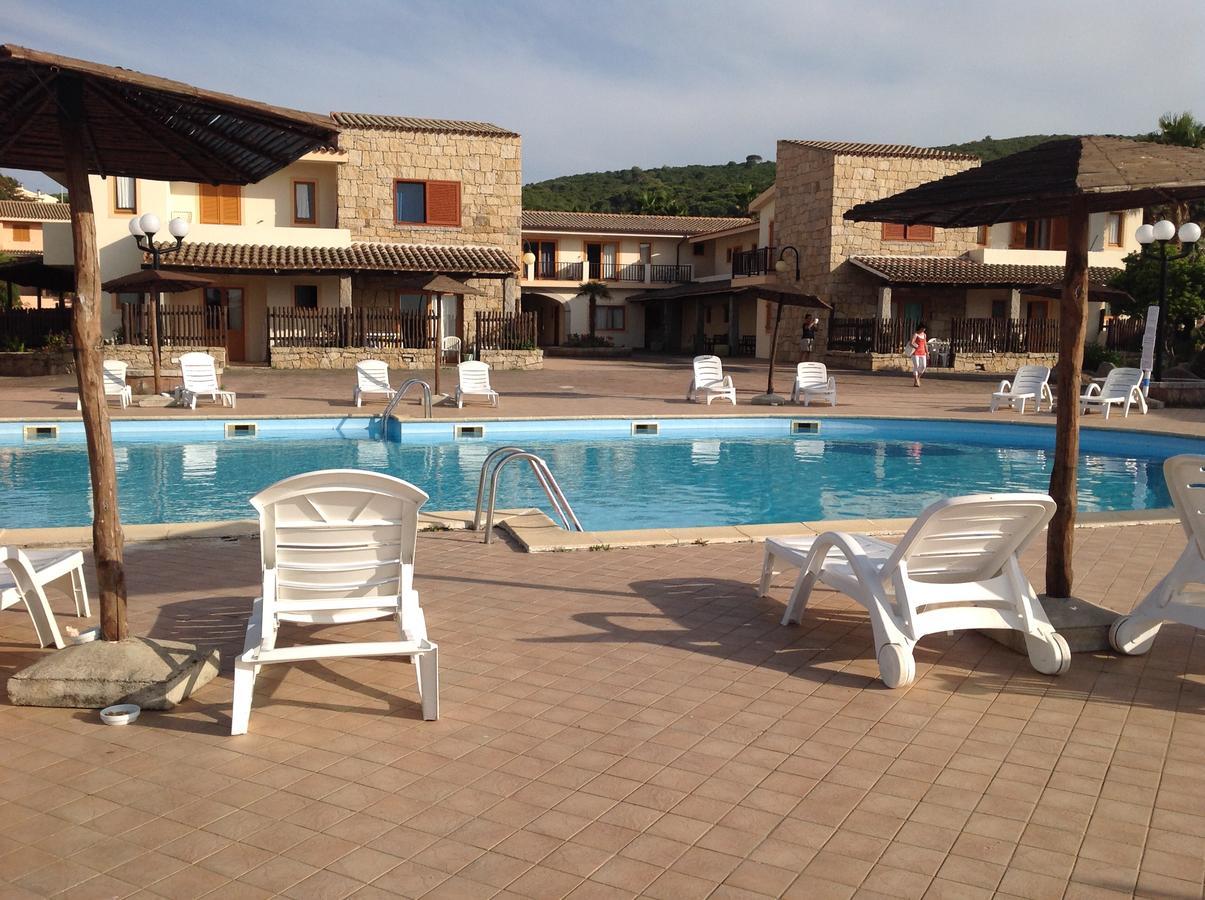 Club Esse Residence Capo D'Orso Palau Eksteriør bilde