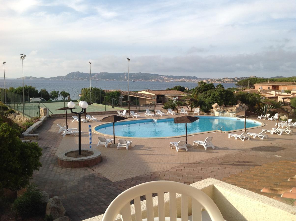 Club Esse Residence Capo D'Orso Palau Eksteriør bilde